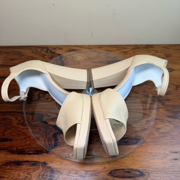 Franco Sarto Dima Sandal in Beige Leather - Picture 13 of 15